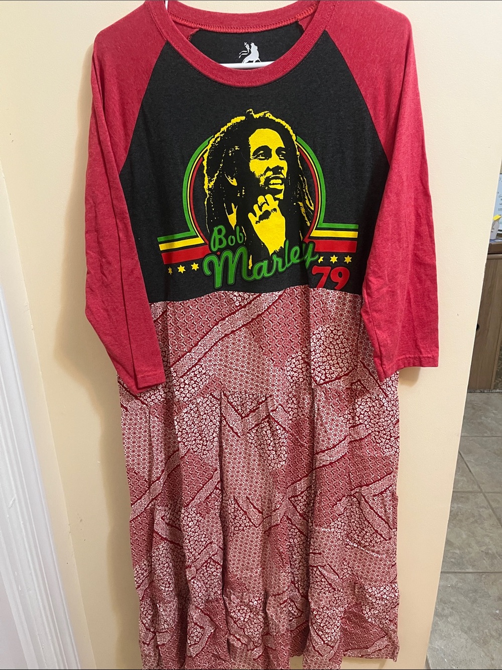 Graphic Bob Marley Tee with Yellow & Green Portrait